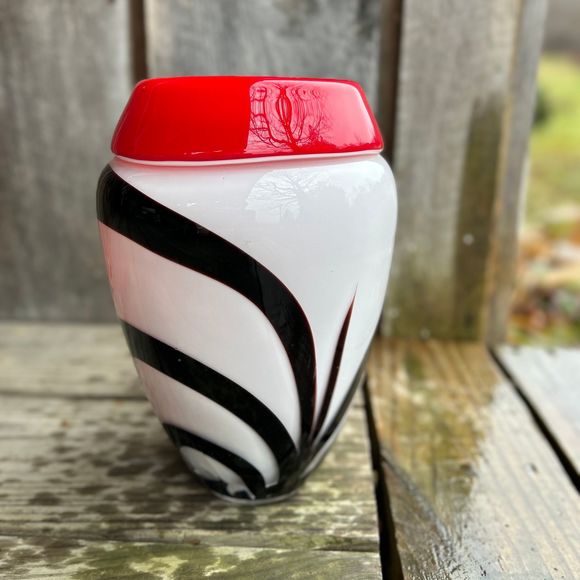 Murano Style Heavy Blown Glass Vase 9” White with Black Swirls Red Mouth - Picture 1 of 10